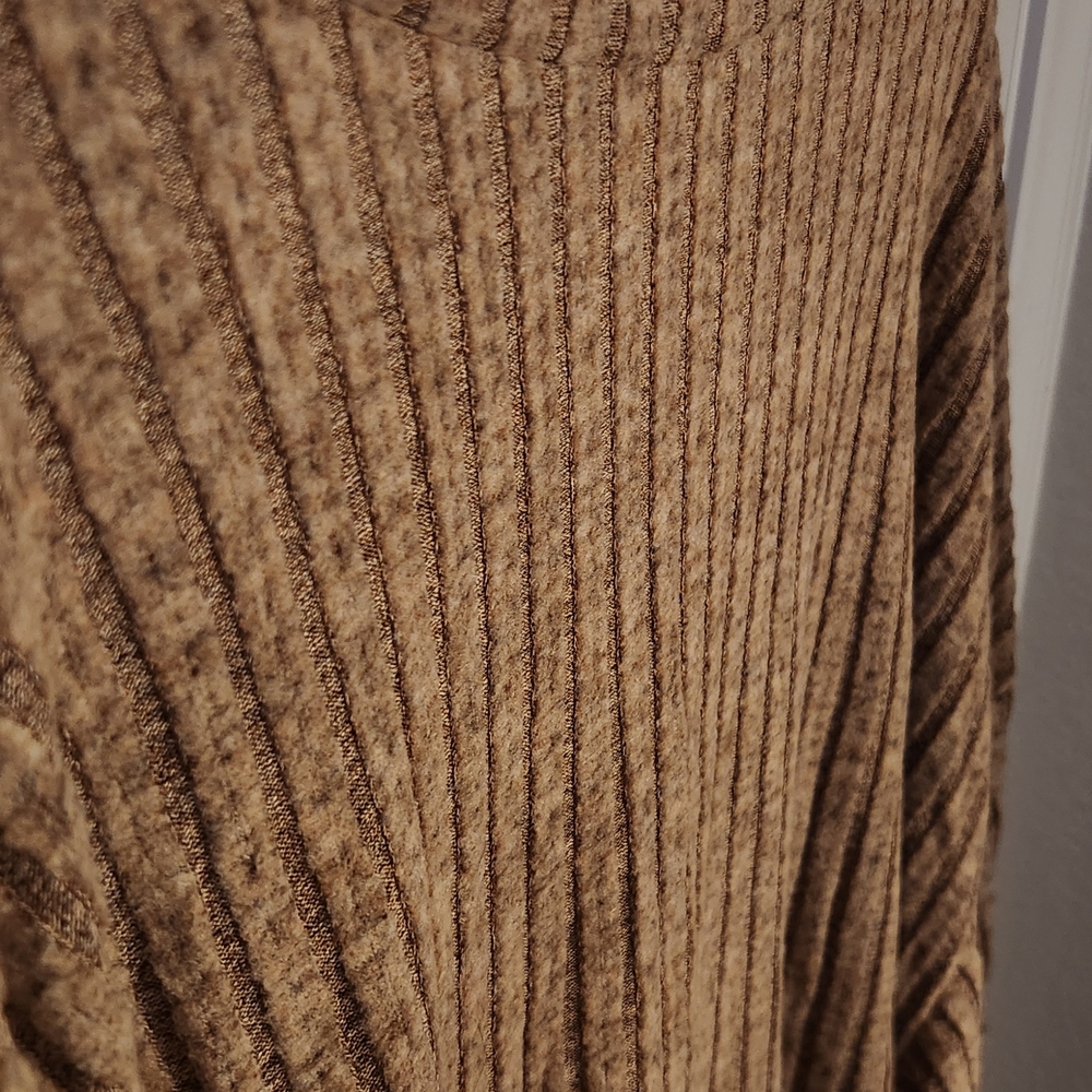 SHEIN Curve Cozy V-Neck Brown Sweater 🔥 - Picture 6 of 6